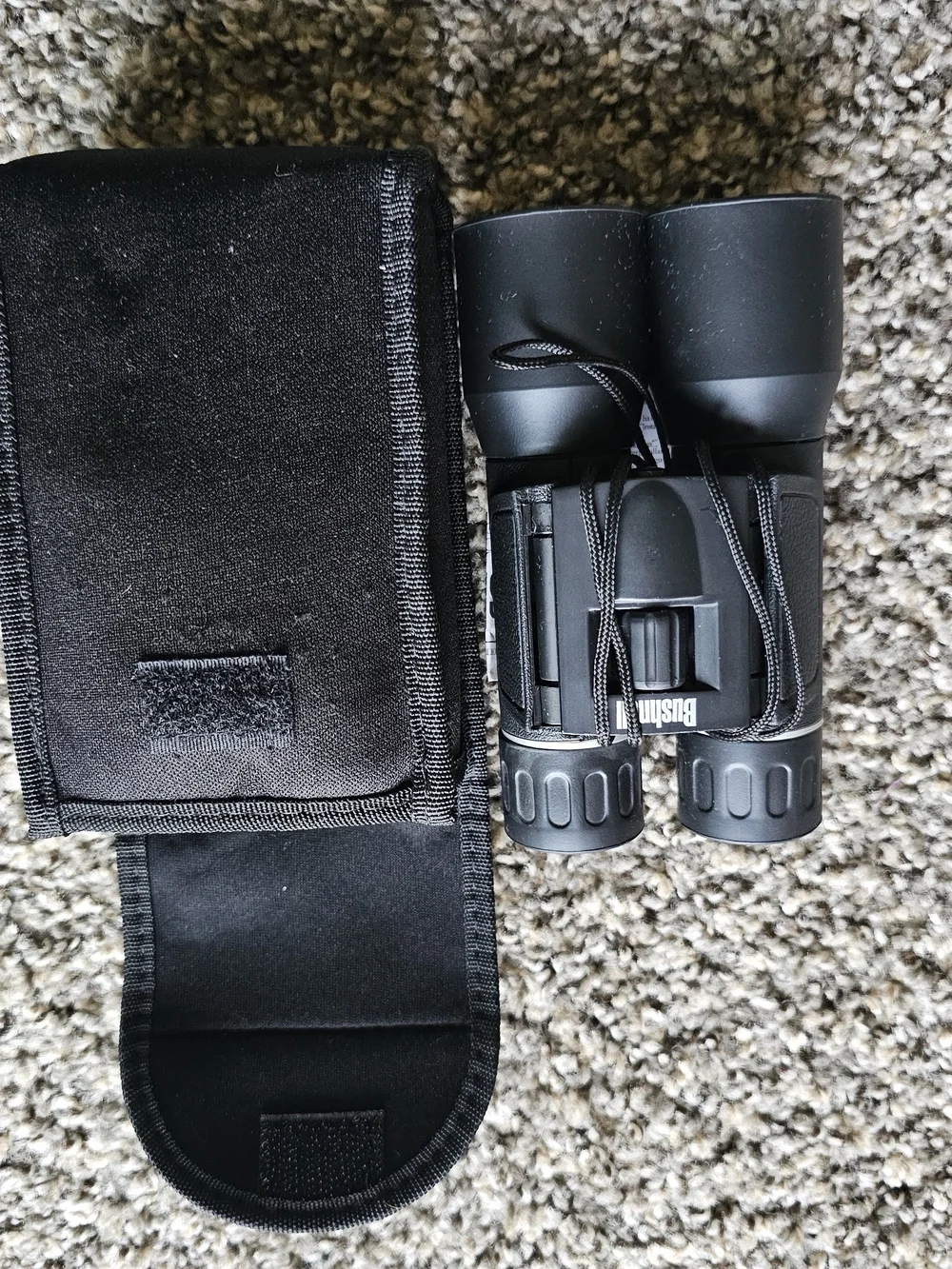 Bushnell black compact